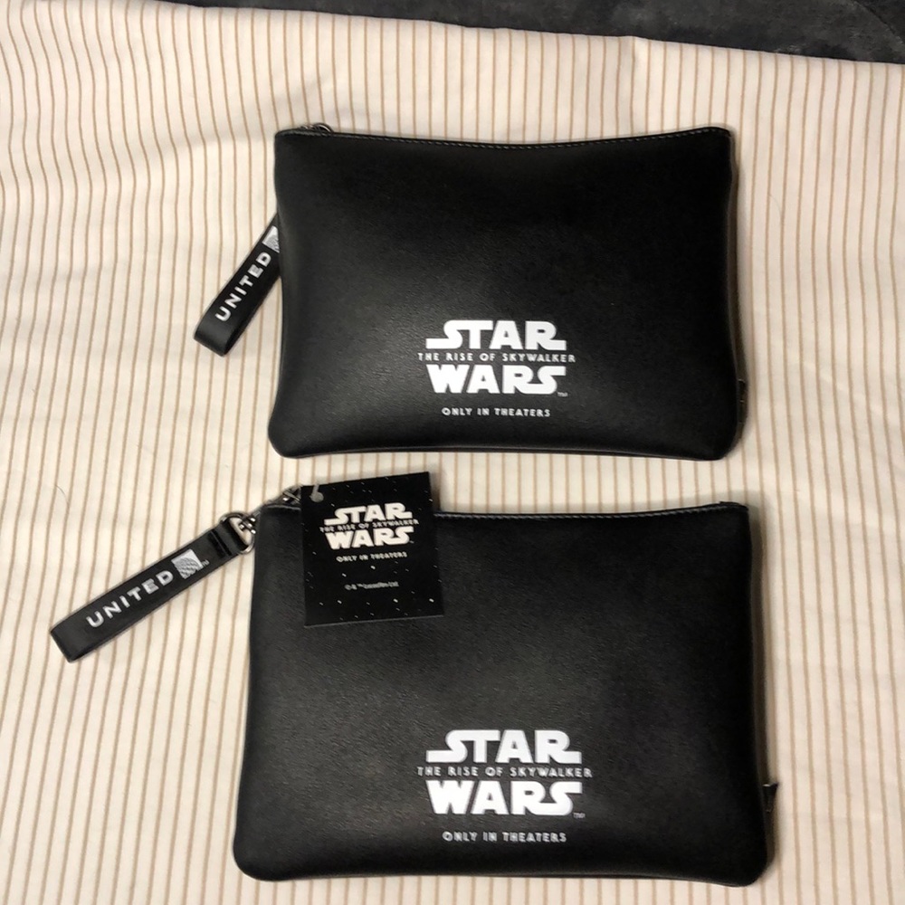 🆕Star Wars The Rise Of Skywalker travel case.